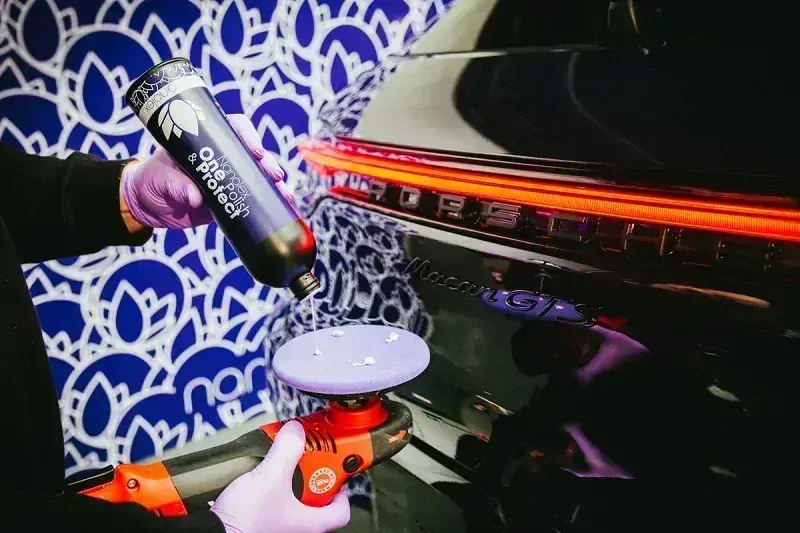 Nanolex One Polish & Protect - jednokroková leštící a ochranná pasta